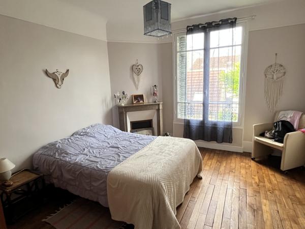 Maison
         6 pièces
        - 150 m² 680 000 € *