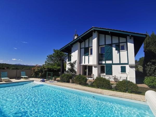 Maison à vendre  8 pièces - 223,89 m2 BASSUSSARRY - 64