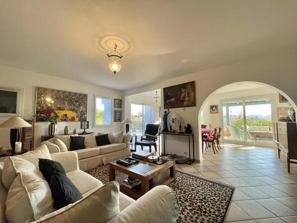 Maison à vendre  8 pièces - 223,89 m2 BASSUSSARRY - 64