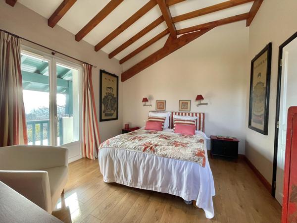 Maison à vendre  8 pièces - 223,89 m2 BASSUSSARRY - 64