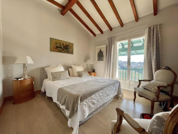 Maison à vendre  8 pièces - 223,89 m2 BASSUSSARRY - 64