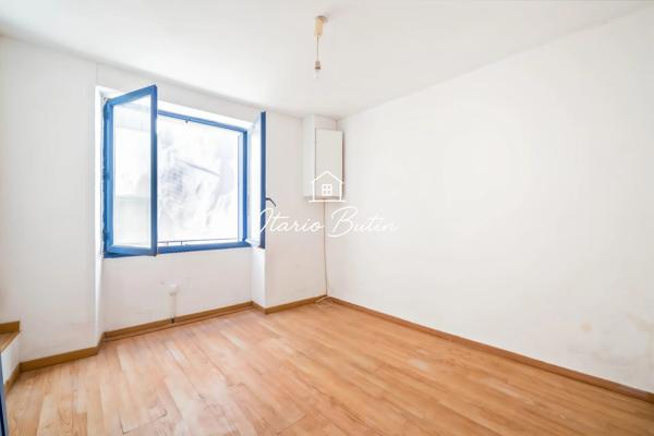 Maison Type 3 rénovée avec terrasse à Pézenas