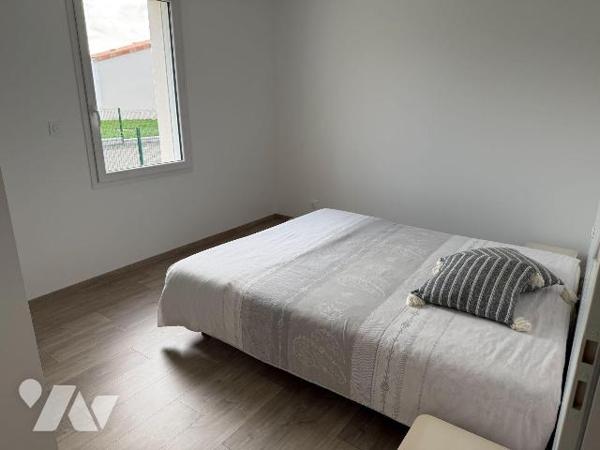 Aux portes de Niort A 2 min de toutes commodités (écoles commerces gare)  et 5 min de la zone c...