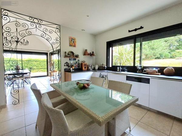 Maison à vendre à Guidel dans le Morbihan (56520), ref : 091-79