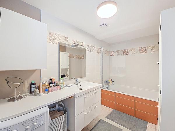 Maison hypercentre Dreux, commodités, écoles et commerces à pied, Cour privative et dépendance