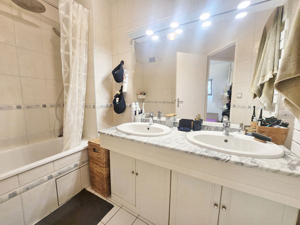 Maison mitoyenne 105 m² Le Mans Sud 3 chambres