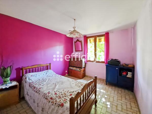 Maison
         6 pièces
        - 123 m²