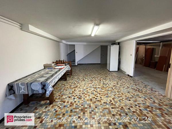 Charmante maison sur sous-sol avec terrain de 16 612 m² (possibilité jusqu'à 7 ha)- MOULIHERNE (49390)