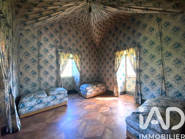 Maison à vendre 20 pièces 1 380 m² Châteaudouble