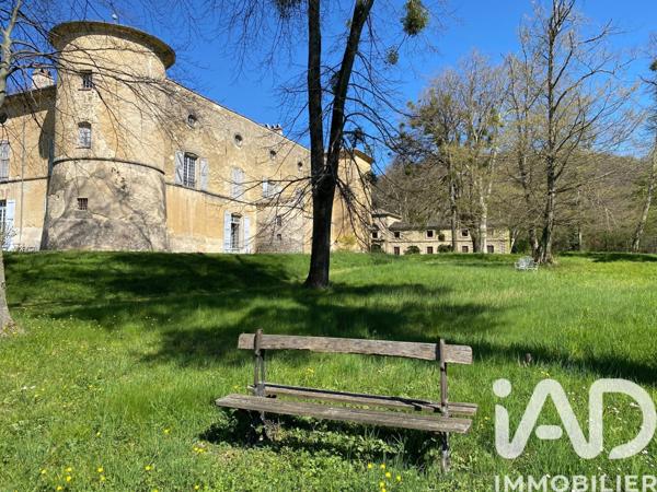 Maison à vendre 20 pièces 1 380 m² Châteaudouble