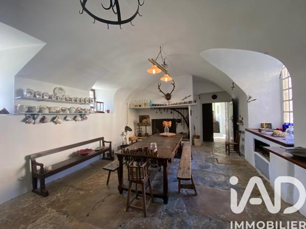Maison à vendre 20 pièces 1 380 m² Châteaudouble