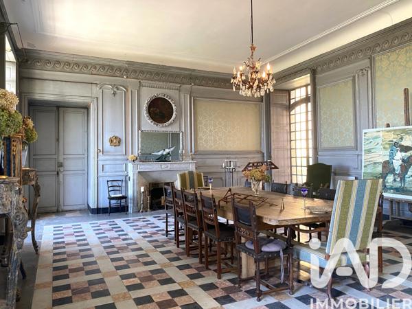 Maison à vendre 20 pièces 1 380 m² Châteaudouble