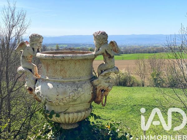 Maison à vendre 20 pièces 1 380 m² Châteaudouble