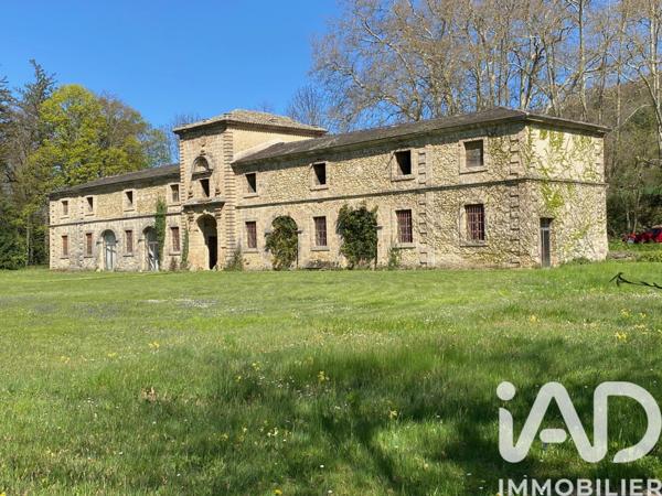 Maison à vendre 20 pièces 1 380 m² Châteaudouble
