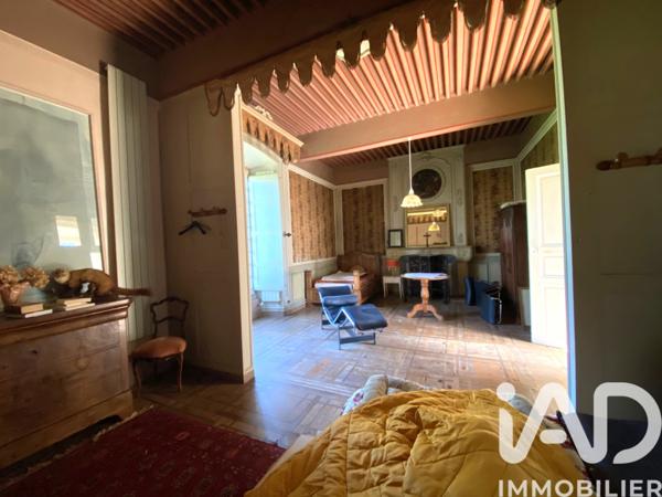Maison à vendre 20 pièces 1 380 m² Châteaudouble