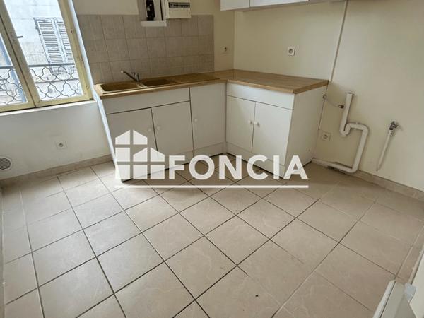 Location Studio 30 m² - Niort 79000