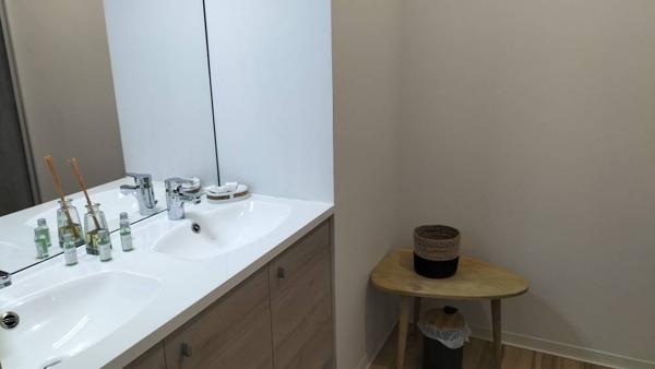 Bel appartement dans une résidence récente proche de la plage