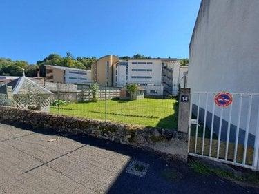 Terrain de loisirs - Bois - Etangs à vendre à Saint-Flour dans le Cantal (15100), ref : 044/624