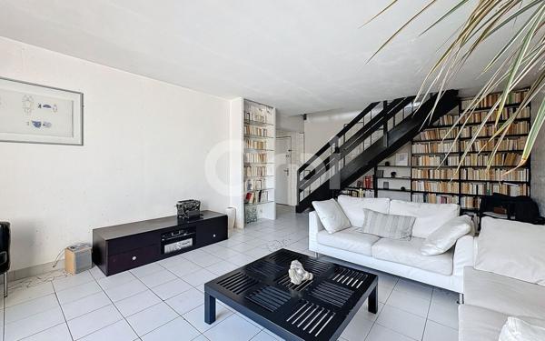 Appartement à vendre    5 pièces • 104,90 m2 Fontenay-sous-Bois