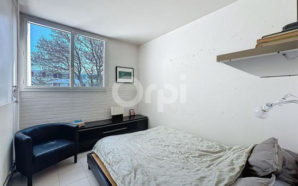 Appartement à vendre    5 pièces • 104,90 m2 Fontenay-sous-Bois