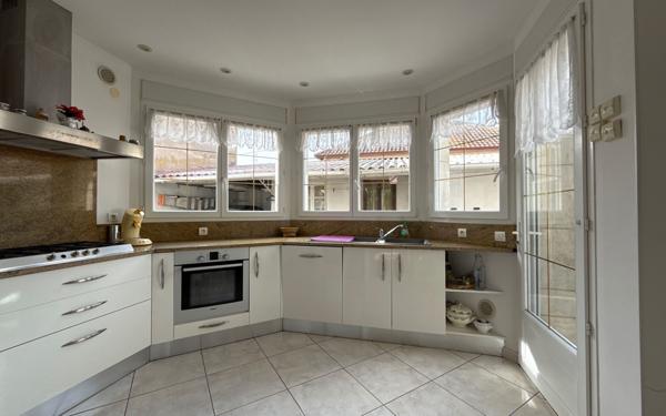 Maison à vendre    7 pièces •  Chenôve