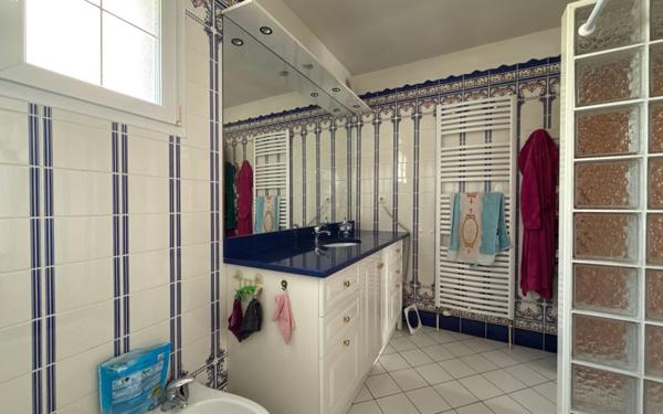 Maison à vendre    7 pièces •  Chenôve