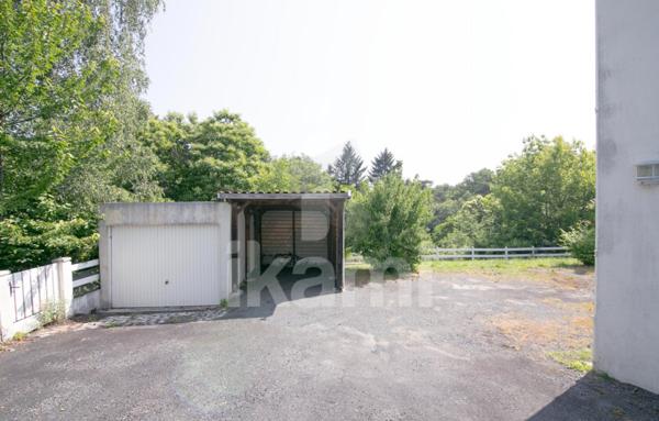 Maison 4 pièces   110 m2   Terrain d'environ 2500 m2   proche Périgueux