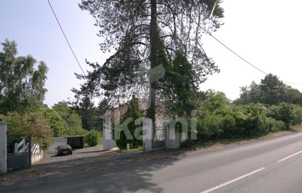 Maison 4 pièces   110 m2   Terrain d'environ 2500 m2   proche Périgueux