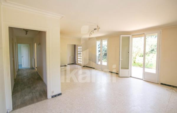 Maison 4 pièces   110 m2   Terrain d'environ 2500 m2   proche Périgueux