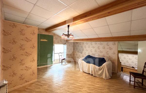 Maison de ville avec cour