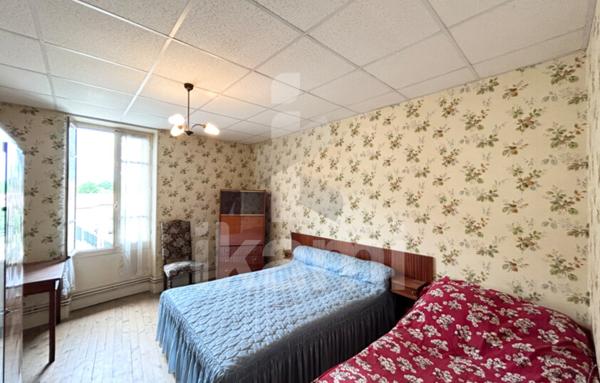 Maison de ville avec cour