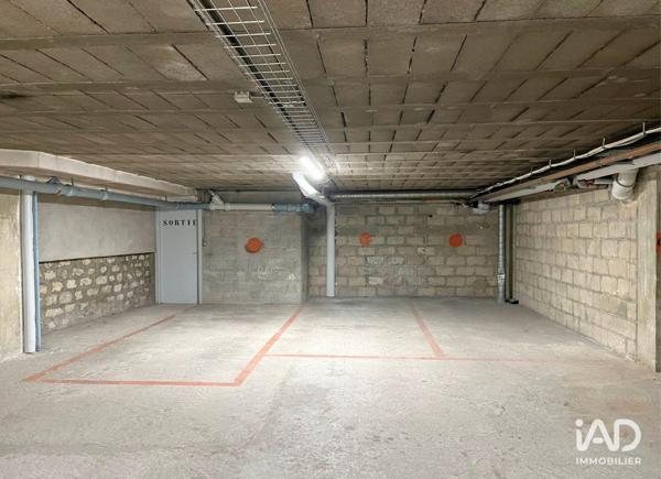Location parking 10 m² Paris 14