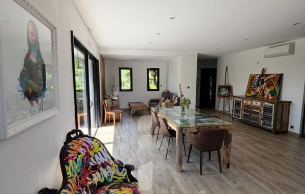 Élégante Villa avec Piscine, Jacuzzi et Pool House, à deux pas du Port de La Teste