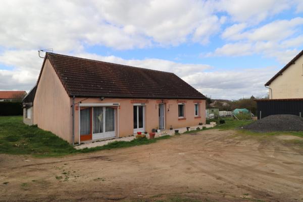 Maison Toury Lurcy 6 pièce(s) 159 m2
