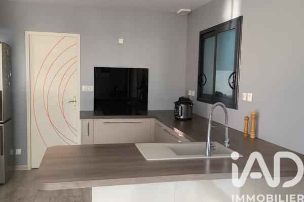 Maison à vendre 6 pièces 140 m² Brain-sur-Allonnes