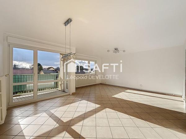 Superbe appartement avec jardin, garage, cave et parking