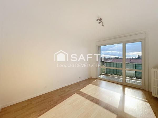 Superbe appartement avec jardin, garage, cave et parking