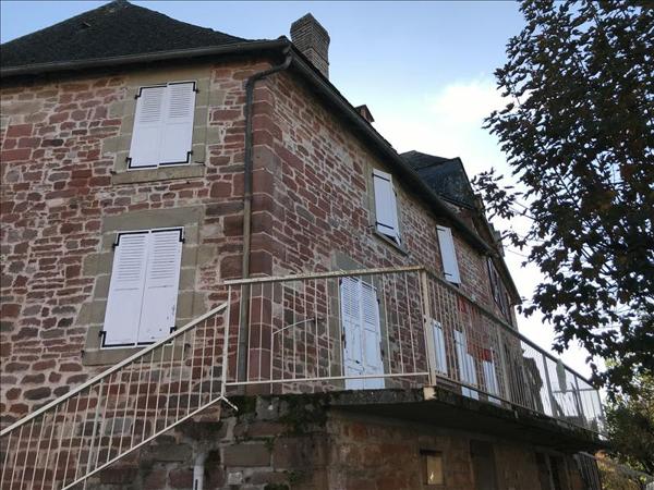 Immeuble à vendre |  Meyssac |  457 m²