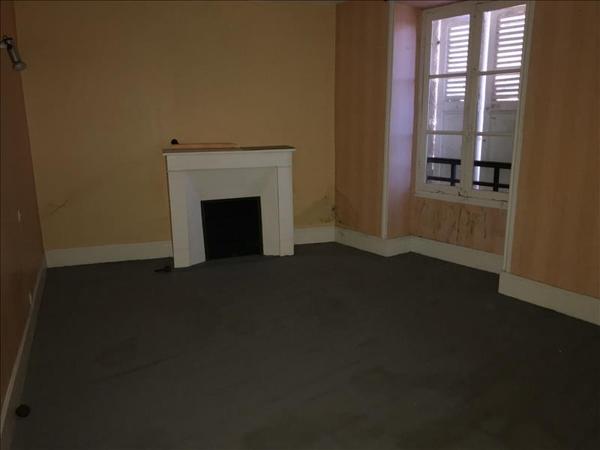 Immeuble à vendre |  Meyssac |  457 m²