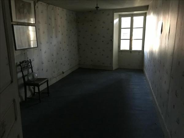 Immeuble à vendre |  Meyssac |  457 m²