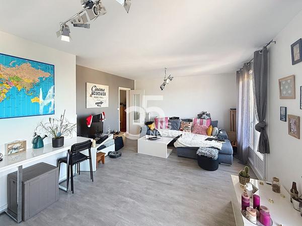 Secteur Montaigne - Dernier étage traversant - Vue sur Angers - 2 chambres