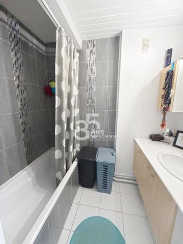 Secteur Montaigne - Dernier étage traversant - Vue sur Angers - 2 chambres