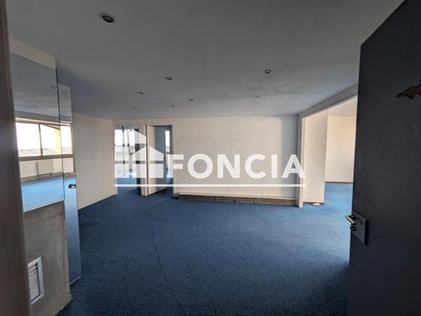 Location Local commercial 3 pièces 104.6 m² - 26 ALLEE JULES MILHAU Montpellier 34000