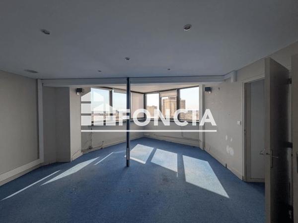 Location Local commercial 3 pièces 104.6 m² - 26 ALLEE JULES MILHAU Montpellier 34000