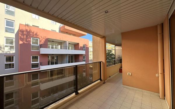 Appartement à vendre    3 pièces • 55,69 m2 Roquebrune-Cap-Martin