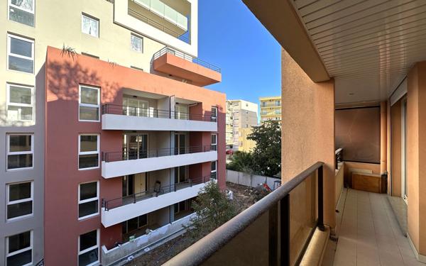 Appartement à vendre    3 pièces • 55,69 m2 Roquebrune-Cap-Martin