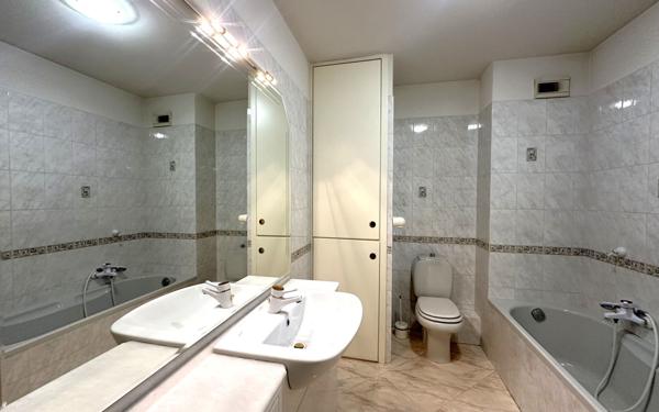 Appartement à vendre    3 pièces • 55,69 m2 Roquebrune-Cap-Martin