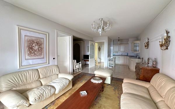 Appartement à vendre    3 pièces • 55,69 m2 Roquebrune-Cap-Martin