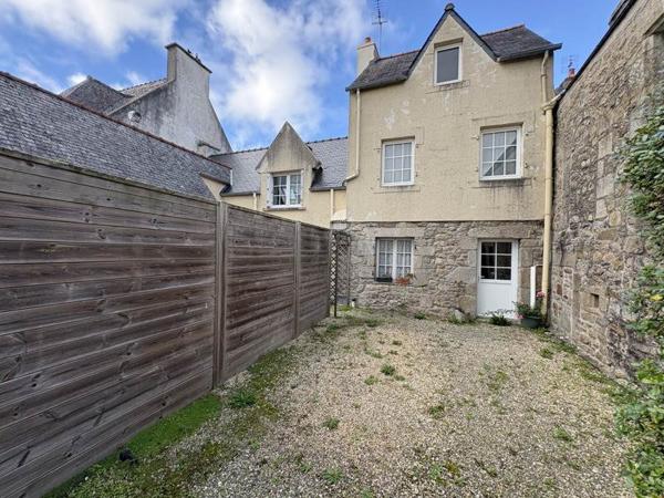 Maison à vendre |  Saint-Pol-de-Léon |  7 pièces | 95 m²