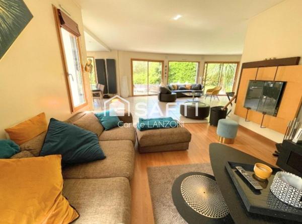 Bruz Golf Cissé, maison 220m2-6 ch-2300m2 terrain